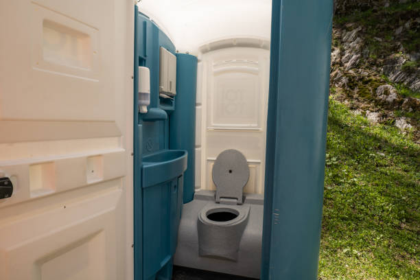 Best High-end porta potty rental  in Hilltop, MN